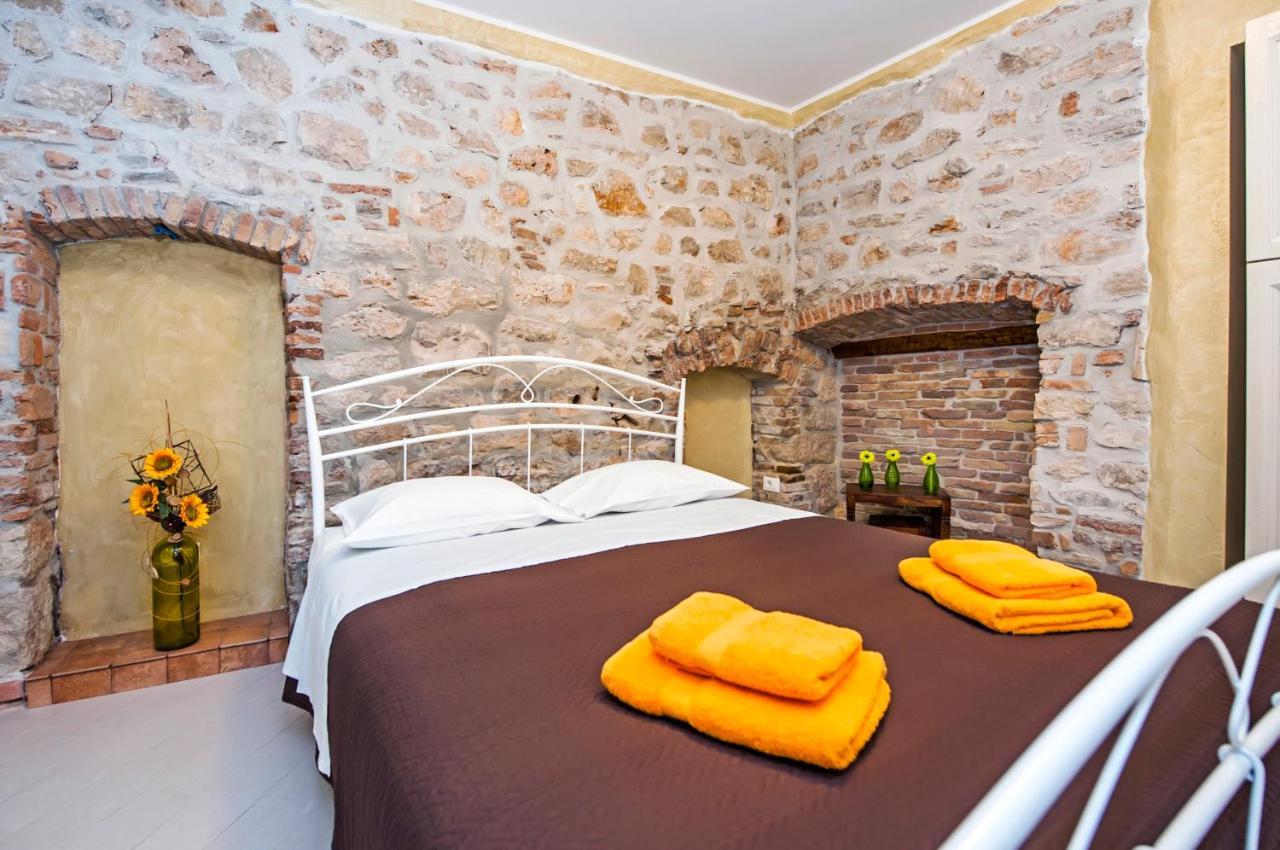 Deamicis Of Downtown Appartement *
